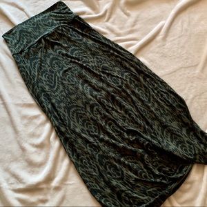 PRINTED MAXI SKIRT IN SIZE SMALL